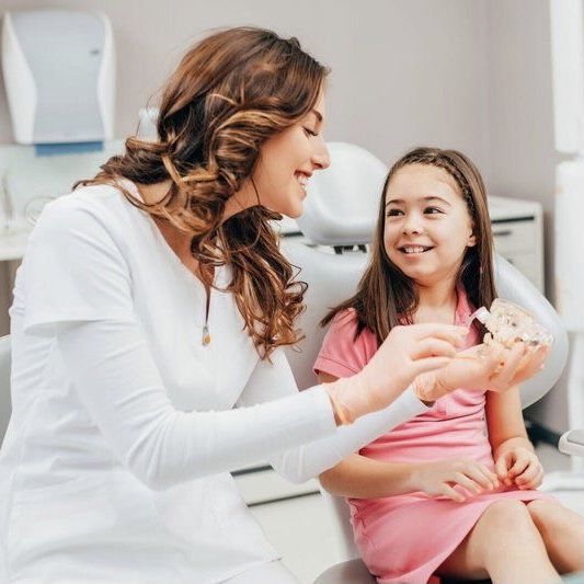 Best Gum Specialist in Kukatpally